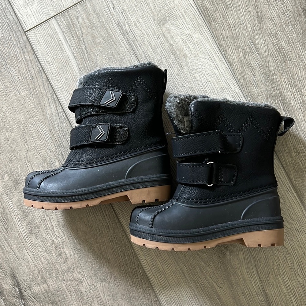 Cat and Jack toddler Snow boots